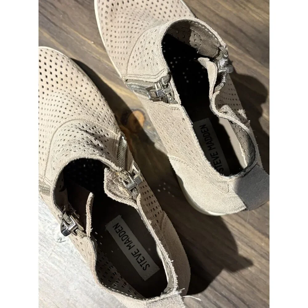 Steve Madden WEDGIE-P Perforated Wedge Sneakers 7.5